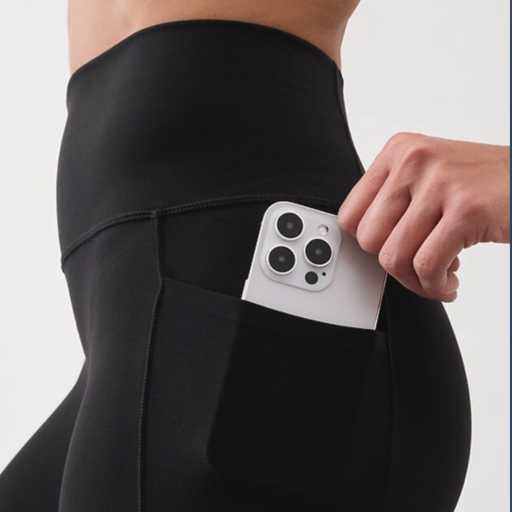 Athleta Salutation Stash High Rise 7/8 Legging